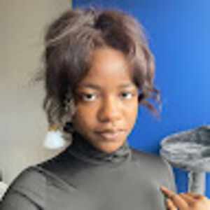 Meet your Posher, Noralisa